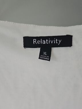 Relativity White Sleeveless Dress